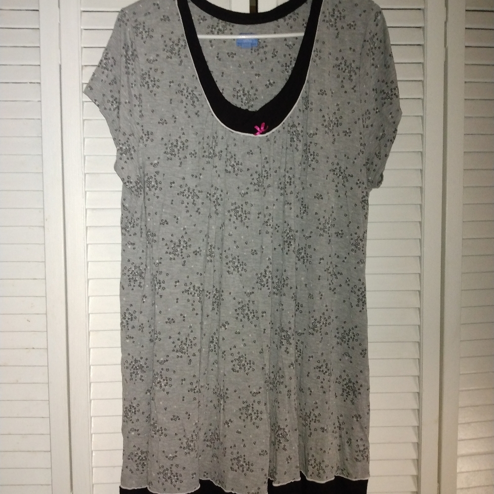 Simply Vera sleep shirt